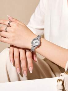 1件装女士时尚简约石英表，方形/圆形表盘，抛光银色表壳，优质合金材质，时尚金属表带，优雅低调的奢华设计，完美搭配现代休闲装束 - 白色 - 查看 7