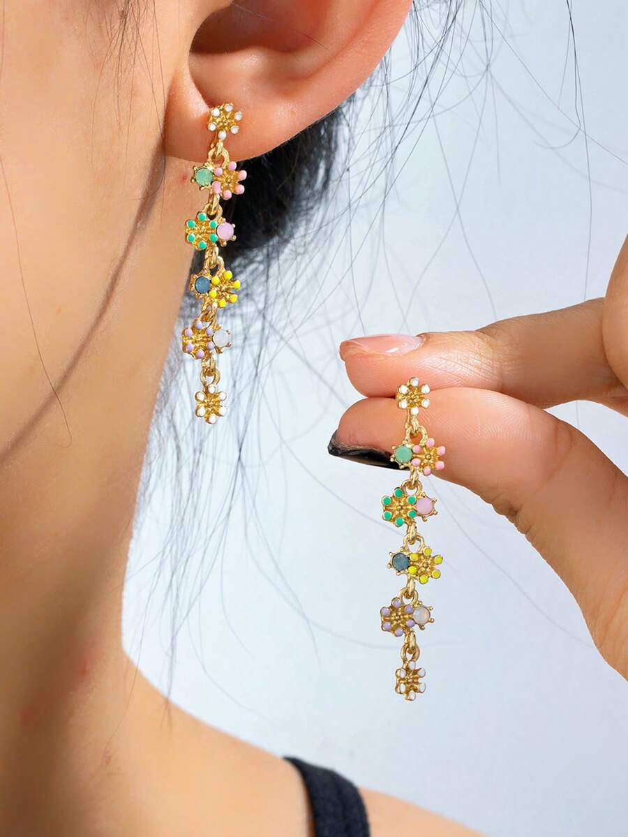 1 Pair Dopamine Flower Sweet Earrings, Mini Delicate Daisy & Sunflower Pendant Earrings - Style 1 - View 1