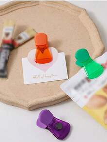 12pcs Colorful Magnetic Food Chip Clips - Airtight Seal Clips For Snacks, Spices, Fridge Magnets, Personalized Sealing Clips, Photo Magnets, Household Items, Kitchen Decor, Suitable For Home Kitchen Storage, Mini Family Set, Mother's Day Gift, Best Gift For Family And Friends (Random Color) - Multicolor - View 6