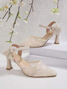 Giày sandal đế dày mũi nhọn ren trắng kiểu Pháp mới năm 2026, quai đơn khoét rỗng, giày cao gót thanh lịch dành cho cô dâu và phù dâu. - Màu be - Xem 7