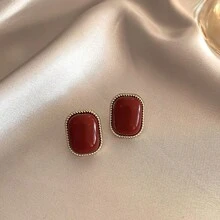 Pendientes de gota de aleación roja de Angola con estilo retro de Hong Kong, pendientes elegantes y de moda para dama, serie de otoño/invierno - Multicolor - Ver 2