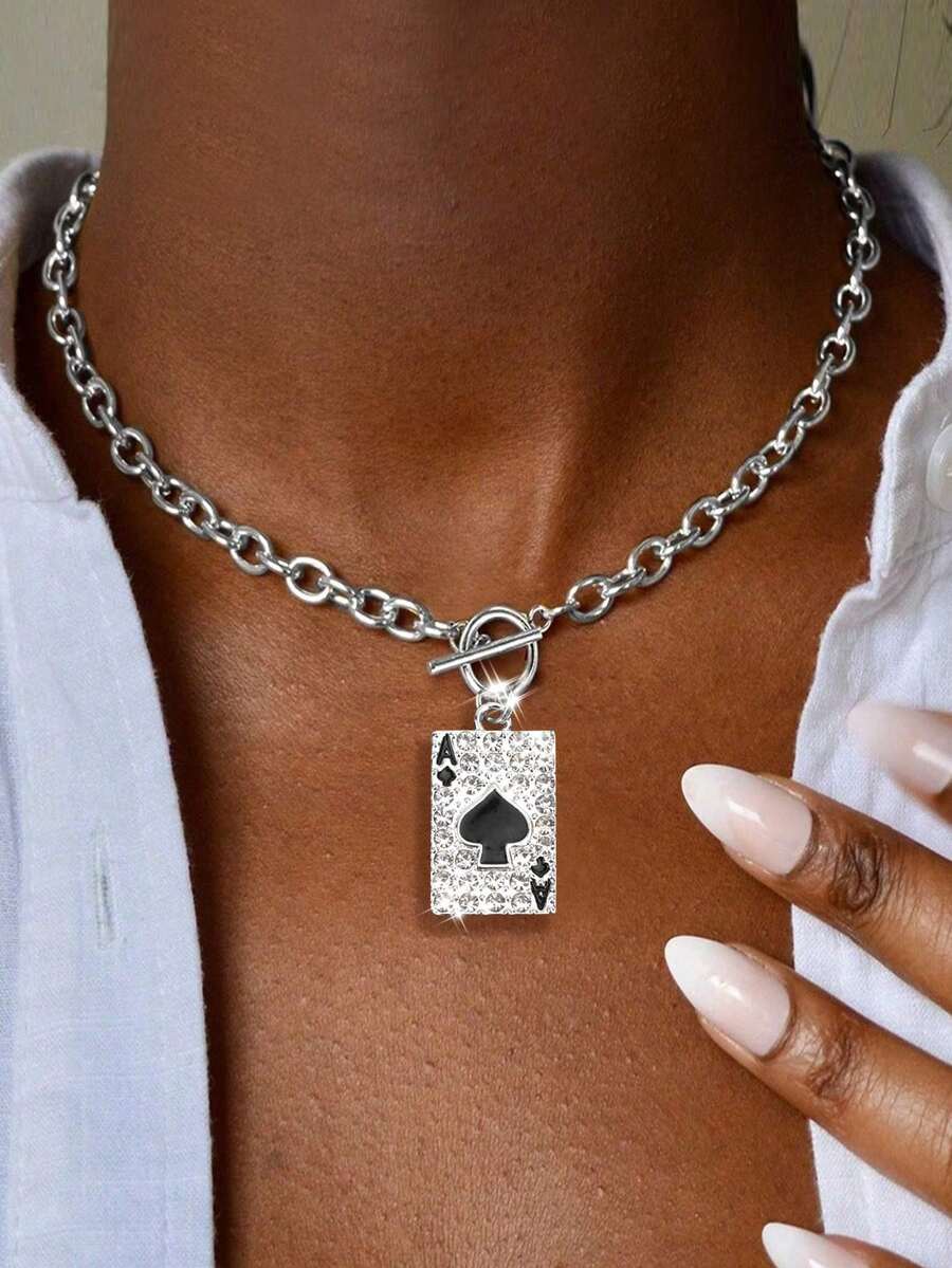 欧美嘻哈风全钻石扑克牌项链，皇家同花顺吊坠，红桃A时尚银链项链，粗链项链，星形吊坠项链，粗链颈链，波西米亚风项链，男女皆宜的珠宝礼物 - 銀色 - 查看 1
