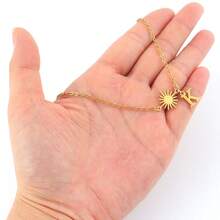 1 chiếc mặt dây chuyền hình mặt trời chữ cái đầu tên thời trang, dây chuyền thép không gỉ mạ vàng dành cho nữ - Vàng - Xem 3