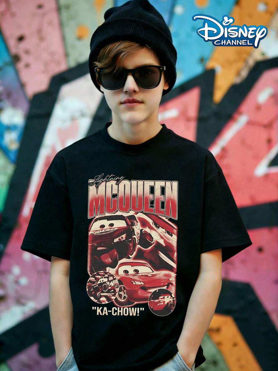 Disney Cars Retro T-Shirt! Multi Grid Lightning McQueen Print, Red And Black Contrasting American Retro Style, Paired With The Slogan "KA-COW!", Full Of Coolness Print Pattern Summer Tops,Short-Sleeved Casual And Cute Style  Children's Clothing Design, Boy Clothes For Kids ,Ropa Para Niños,Boy Clothes For Kids,Graphic Tee, Summer Clothes,Perfect For Cool Boy. Comfortable And Breathable Children's Short-Sleeved T-Shirt. Comfortable And Casual Wear All Year Round 180g Pure Cotton Children's Clothes,Comfortable & Lightweight, Iconic Print For Mix-And-Match Outfits,Suitable For Both Boys And Girls. - Black - View 1