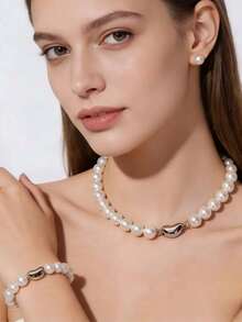 Bộ trang sức hạt ngọc trai 4 món, thiết kế tối giản thời trang với khóa cài hình thỏi bạc 925, gồm vòng cổ, vòng tay và bông tai, bộ trang sức sang trọng, thanh lịch, đa năng, phù hợp cho bé gái và phụ nữ, quà tặng Ngày của Mẹ/Ngày Valentine, kèm túi đựng màu xám (số lượng ngọc trai ngẫu nhiên). - Bạc - Xem 2