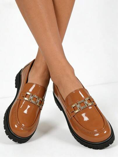 2026 New Women's Loafers, Slip-On Low-Top Mary Jane Shoes, Solid Retro Brown Patent Leather Shoes, Mid-Heel Casual School Style Shoes