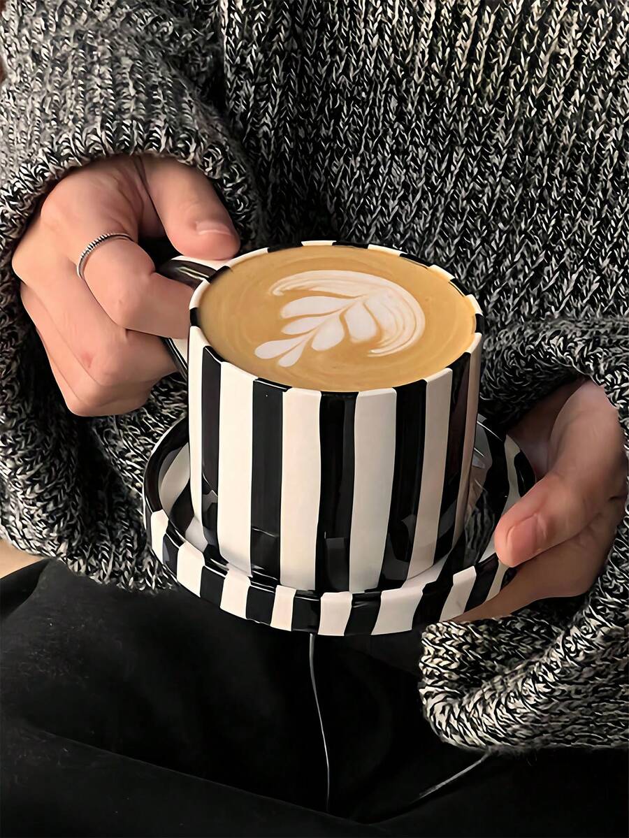北欧风条纹陶瓷杯碟套装，经典条纹咖啡杯，咖啡杯碟套装，适合咖啡爱好者和家居装饰，简约饮水杯，精致茶杯碟套装，完美适用于下午茶、办公桌、家用厨房，咖啡茶杯套装