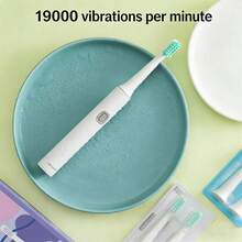 HYUNDAI X6 Electric Toothbrush, Battery-Powered, Portable For Home Use, Comes With 5 Replacement Brush Heads, Deep Cleaning And Whitening, Extra-Long Battery Life - White - View 5