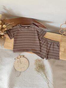 2 Stücke/Set Kleinkind Jungen/Mädchen Lässig braun gestreiftes Kurzarm T-Shirt und Shorts Set, Sommer - Braun - Übersicht 7
