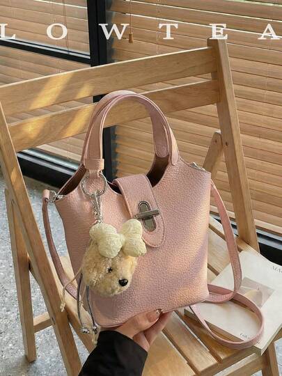  1pc Low Tea Solid Color PU Leather Handbag, Women's Retro Fashion Bucket Tote Bag, Top Double Handle Design, Twist Lock Closure, Detachable Adjustable Shoulder Strap, Suitable For Travel, Shopping, Dating, Women's Gift, Great For Commuting, Outdoor, Travel, Hiking (With Pendant)