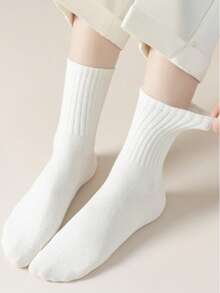 1/5 Đôi tất dài đến bắp chân màu be trơn | Độ co giãn cao, thiết yếu cho mọi mùa - Rượu sâm banh - Xem 2