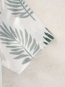 4 pièces/set Jeune garçon Polo rayé à la mode T-shirt, T-shirt à imprimé feuilles tropicales et ensemble de shorts assortis, décoré d'un emblème blanc, style décontracté élégant, convient pour un port quotidien - Multicolore - Voir 4