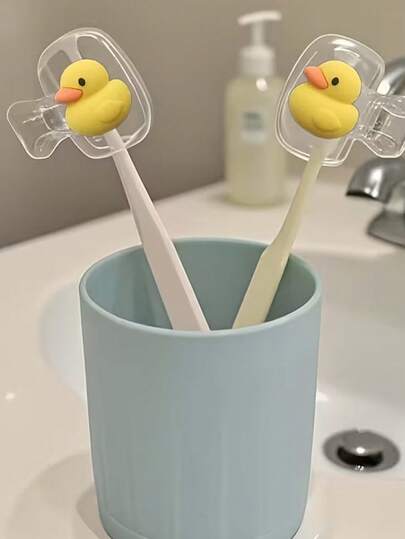 Juego de portacepillos de dientes con diseño de patito amarillo pequeño, adecuado para uso doméstico y de viaje. Clip de almacenamiento de cepillo de dientes de viaje, protege tu cepillo de dientes y cuida tu salud bucal. Ideal como regalo de cumpleaños para familiares y amigos, Día de San Valentín, temporada de bodas, recuerdos, regalos para damas de honor.