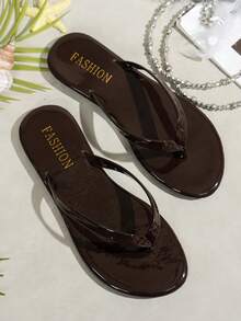 女士平底人字拖，闪亮夏季时尚休闲凉鞋，舒适圆头棕色拖鞋，适合外出、聚会、居家、旅行、海滩等场合。 - 棕色 - 查看 5