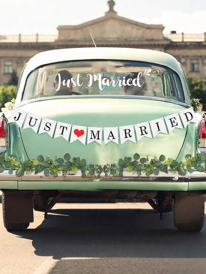 新婚车装饰套装，包含“新婚快乐”横幅和标牌，以及婚礼花环装饰，适用于蜜月旅行、新婚庆祝、婚礼仪式和车辆装饰。