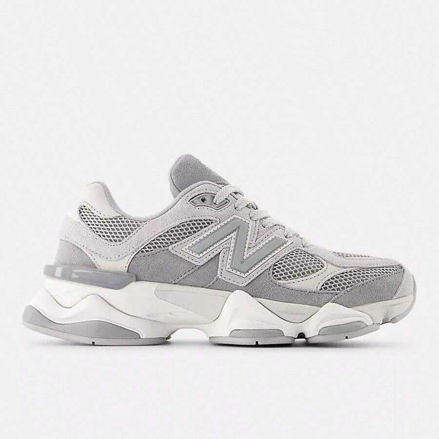 New Balance 9060 - Rain Cloud Grey, Sea Salt & Black Castlerock | Viral 2026 Chunky Platform Sneakers | Premium Suede & Mesh Breathable Trainers | Comfortable ABZORB Midsole Dad Shoes | Authentic Unisex High-Fashion Footwear - 雨雲 - 查看 1