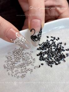 50 pièces Décorations pour Nail Art, Cygne noir et blanc en zircone cubique, Mini Strass à fond plat en forme de larme, Fournitures pour Nail Art DIY - Multicolore - Voir 5