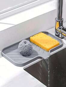 1PC Japanese Style Silicone Soap Dish With Drainage Holes Non Slip Soap Holder Tray For Bathroom Kitchen Sink Countertop Bar Soap Organizer Container Small Size Water Drainage Design Keeps Soap Dry Prevents Mess Easy To Clean Flexible Durable Modern Minimalist Bathroom Decor Practical Housewarming Gift For Women Men Family Friends New Home Owners College Students Apartment Essentials Hotel Style Soap Saver - 灰色 - 查看 1