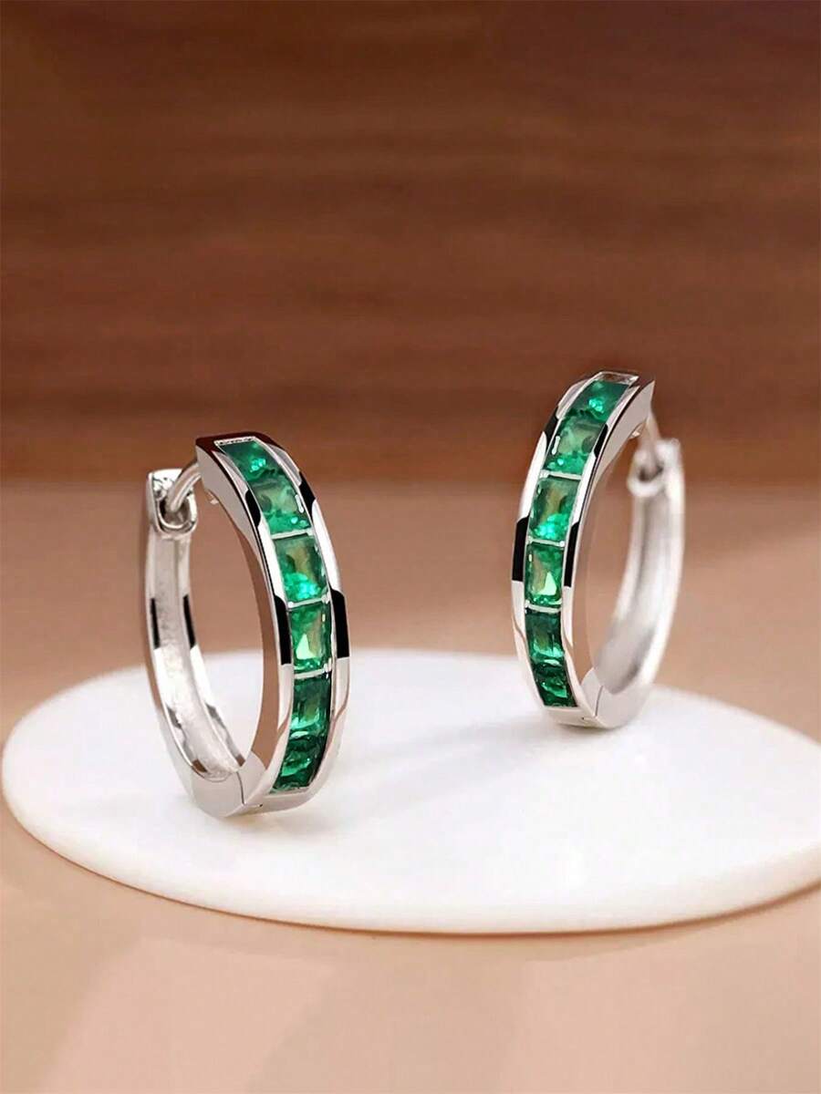 1 Pasang Anting Hoop Zirkonia Kubik Cantik, Cocok Untuk Dekorasi Sehari-hari, Perhiasan Pesta Atau Hadiah Ulang Tahun Untuk Remaja - Perak - View 1