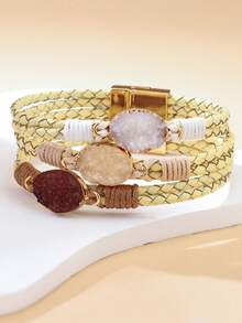 1 chiếc vòng tay nam châm nhiều lớp bằng da PU đính đá giả nhựa. - Màu be - Xem 3