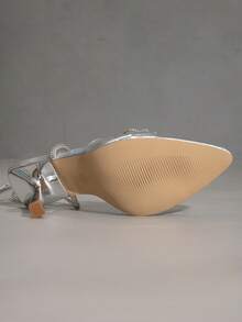 Giày sandal cao gót màu bạc đính đá, quai chéo, mũi nhọn, hở gót, thích hợp cho nữ mùa hè. - Bạc - Xem 7