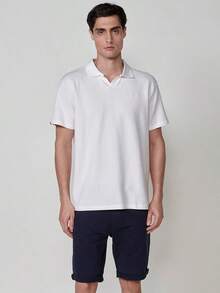 Koroshi Men's Short Sleeve Polo Shirt With Shirt Collar In Off-White, 95% Cotton, 5% Elastane, Off-White/XL/XXL. Its Classic Collar And Minimalist Design Make It The Perfect Piece For Creating Casual Or More Refined Looks. Comfortable, Durable, And Easy To Combine. - White - View 3