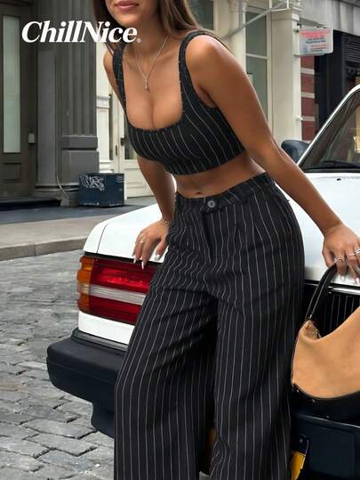 Women's Elegant Gray Striped 2 Pieces Set - Square Neck Camisole And High Waist Wide Leg Pants, Elastic Structure Suitable For Spring, Office And Nightlife Wear