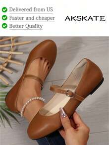 AKSKATE Women's Multi-Color Mary Jane Round Toe Flats | Buckle Strap Soft Sole Slip On Shoes | Versatile For Office, Commute & Daily Wear - 棕色 - 查看 1