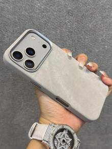 1 chiếc, chất liệu nhung mềm mại, có nam châm hút, ôm sát 17/17 Pro Max/ 16 Pro Max/ 15 Pro/ 14/ 13/12/11. Thích hợp làm quà tặng cho gia đình/bạn bè/chị gái/bạn gái vào ngày Valentine/sinh nhật/quà tặng/Ngày của Mẹ. - Xám - Xem 3