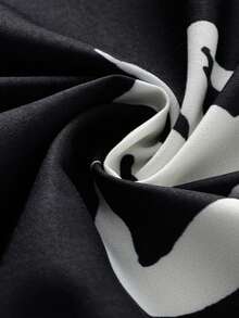 Áo khoác cardigan tay lửng 3/4 in hình sư tử thức tỉnh, kiểu kimono dáng rộng, nhẹ dành cho nam. - màu đen - Xem 5