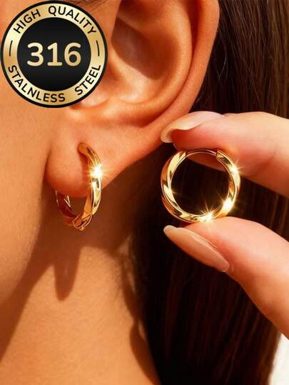 Pendientes de aro retorcido chapados en oro de acero inoxidable 316 para mujeres | Joyería minimalista hipoalergénica | Pendientes para usar en la playa y en el día a día