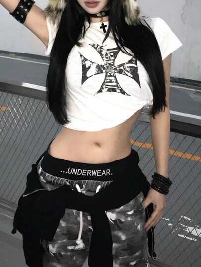 2026 Summer New Women's Crop Top, Fitted Silhouette, Contrast Color Punk Style Graphic Print, Street Fashion Chic Round Neck T-Shirt