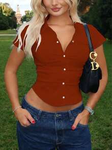 Women's White Button-Down Short Sleeve Shirt With Curved Hem, Fitted Casual Cropped Top, New Arrival Summer Red - Red - View 6