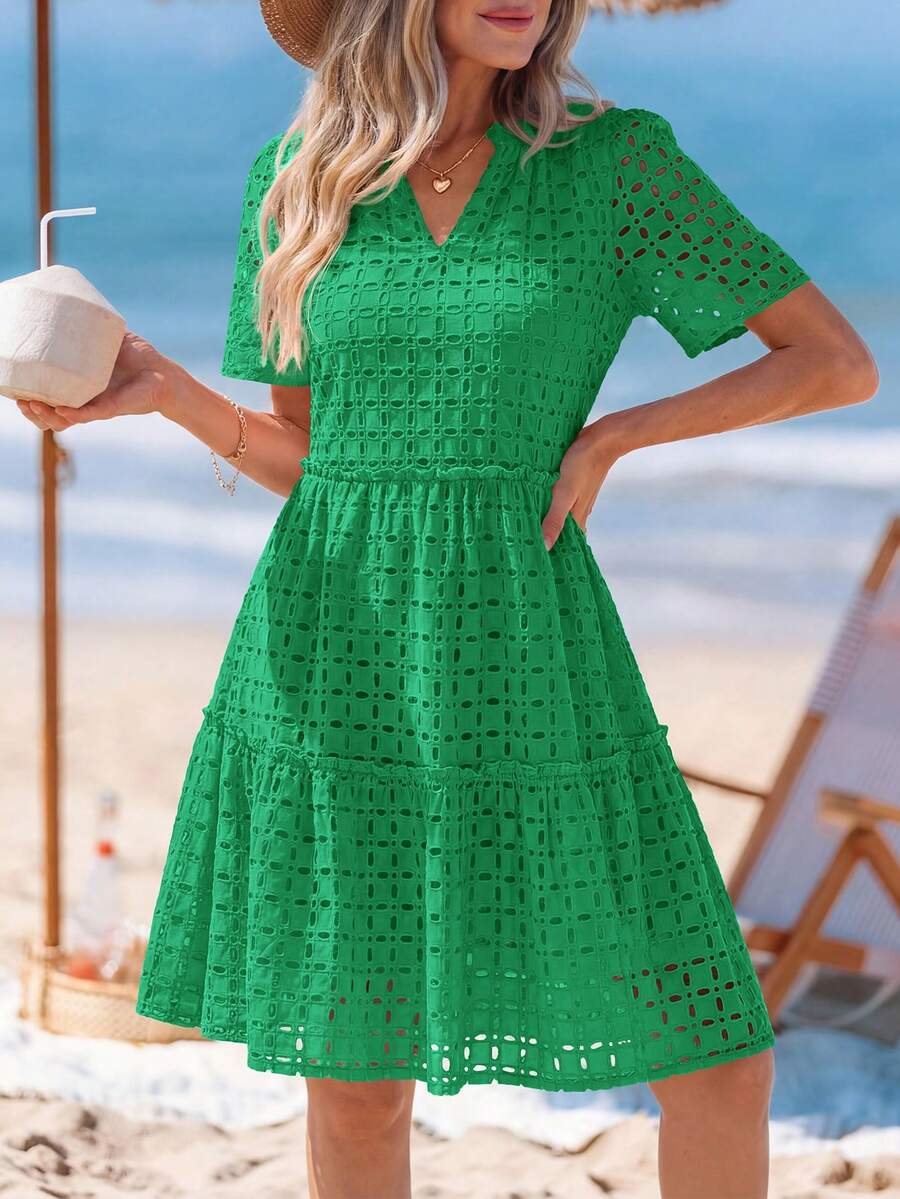 PRETTYGARDEN Women's Summer Dress V-Neck Hollow Eyelet Ruffle A-Line Hem Elegant Short Casual Wedding Graduation Travel Beach Holiday Vacation Green Dresses For Women - 綠色 - 查看 1