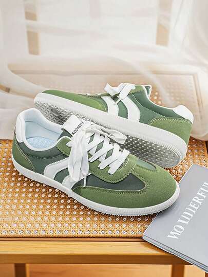 【新品】男士春夏时尚休闲系带运动鞋，低帮平底鞋，48码，适合青少年和年轻成人，用途广泛，可用于休闲穿着、跑步、驾驶、通勤等。