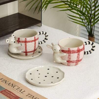 1 Juego de taza de café de cerámica linda con platillo, a cuadros rosas, taza con asa de animal, taza de café, taza de leche y té para uso doméstico y oficina, regalo diario lindo para amigos y familia, estética linda y kawaii