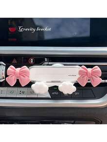 Soporte de teléfono para coche universal con lazo blanco y rosa, clip de ventilación con decoración de lazo rosa y nube, soporte de teléfono con bloqueo automático para coches, regalo de primavera - Multicolor - Ver 11