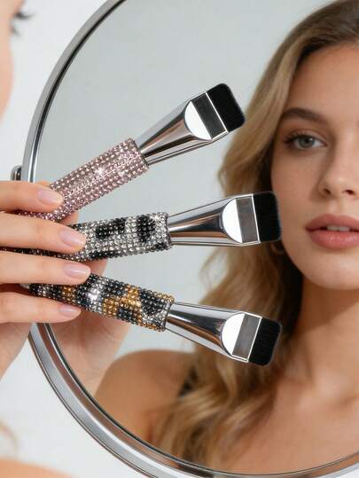 Luxury Rhinestone Makeup Brush Flat Top Foundation Brush Handmade Bling Design Soft Dense Bristles Beauty Tool For Women Birthday Gift Self-Use, Soft Dense Bristles Streak-Free Liquid Foundation Brush