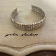 Pulsera cuadrada pequeña de varias capas