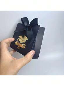 Graduation Gift Bag - Black Ribbon And Gold Graduation Cap/Diploma Gift Box; Black Graduation Party Favors And Decorations (With Gold Diploma Pattern). Available In Red, White, Black And Green (Sold Individually Or As A 4-Piece Set With Candy Box). Ideal For Graduation Party Decor And Seasonal Decoration. - Multicolor - View 7
