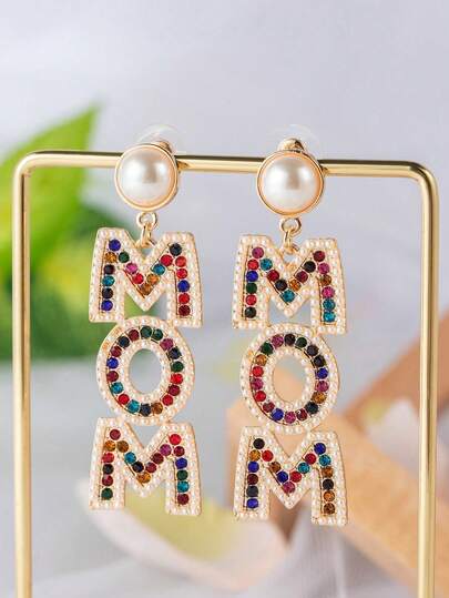 1 par de pendientes con letras "MOM" estilo europeo y americano, pendientes creativos de moda con cuentas y colgante de cristal para el Día de la Madre