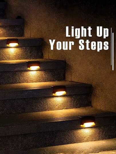 Bộ 4 đèn LED năng lượng mặt trời cho cầu thang, sử dụng năng lượng mặt trời, đèn LED sân vườn tự động bật/tắt, đèn cảm biến nguồn sáng, đèn tạo không khí, thích hợp cho cầu thang ngoài trời, hàng rào, bậc thềm, sân thượng, lối đi, bãi cỏ, sân trong, giúp tăng cường an toàn và không khí ban đêm, đèn bậc thang năng lượng mặt trời chống thấm nước ngoài trời, trang trí sân vườn, thích hợp trang trí sân trong dịp Giáng sinh, trang trí hiên nhà ngày lễ, trang trí ngoài trời mùa đông, món quà ngày lễ hoàn hảo.