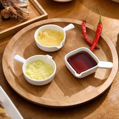 Bộ gia vị gia đình, bát nước chấm lẩu, đĩa khai vị nhỏ, máy xay gừng tỏi.