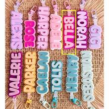 1PC Custom Name Acrylic Luggage Tag, Personalized Double Layer Bold Letter Bag Accessory, DIY Cute Colorful Backpack Pendant Luggage Tag, Cute Custom Name Acrylic Keychain, Acrylic Nameplate, Colorful Backpack Pendant Gift, Perfectly Suitable For Backpack Pendants, Luggage Tags, Travel Accessories, Lunchbox Labels, Family Member Labels, School Team Member Accessories, Gift Bag Tags, Daily Wear, Very Suitable For Gifting Family And Friends, Perfect Birthday Holiday Gift, Anniversary Gift - 彩色 - 查看 15