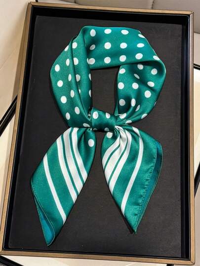 1条优雅波点印花70厘米方巾，适合休闲和街头穿搭，可作头巾、发带、户外防晒装饰，完美打造各种造型。