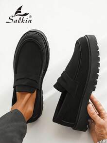 Salkin Giày lười nam thiết kế tối giản, giày casual tiện dụng, đế dày, chất liệu da lộn, màu trơn mềm mại. Sang trọng với giá cả phải chăng cho cuộc sống hiện đại. Giày công sở mũi tròn mềm mại, thoải mái, đế cao su thanh lịch, thích hợp cho các cặp đôi, đi chơi, công viên, tiệc tùng, đám cưới, kỳ nghỉ. Khuyến nghị nên chọn lớn hơn một size. - màu đen - Xem 9