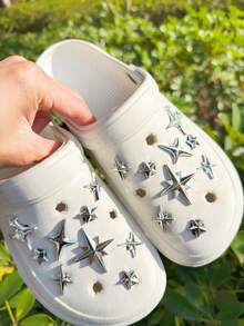 18pcs DIY Detachable Five-Pointed Star Decorations, Shoe Accessories, Suitable For Clogs, Sandals, Slippers, Garden Shoes, Beach Shoes, Multi-Functional Decorative Buckles, Holiday Gifts - Silver - View 7