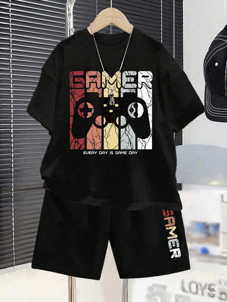 Conjunto casual diario de camiseta de manga corta con cuello redondo y estampado de videojuegos, y pantalones cortos para niño - Negro - Ver 1