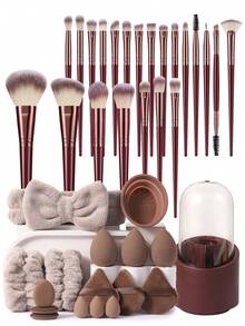 39件套化妆工具套装包含：22支化妆刷+3个化妆海绵+3个迷你化妆海绵+3个三角粉扑+3个迷你气垫粉扑+2个手碗挂绳+1个发箍+1个化妆刷清洁工具+1个收纳桶 - 酒紅色 - 查看 12
