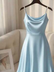 Women's Elegant Satin Pearl Slip Dress By , Flattering A-Line Silhouette, Versatile Formal & Casual Wear For Office Commute, Cocktail Parties, Evening Events & Daily Outings - 淺藍色 - 查看 3